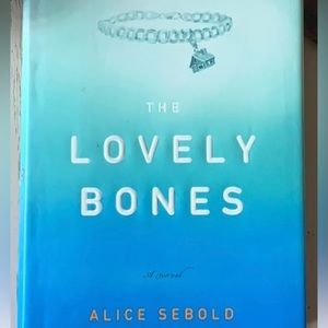 🎉2/ $18 🎉 The Lovely Bones. psychological fiction